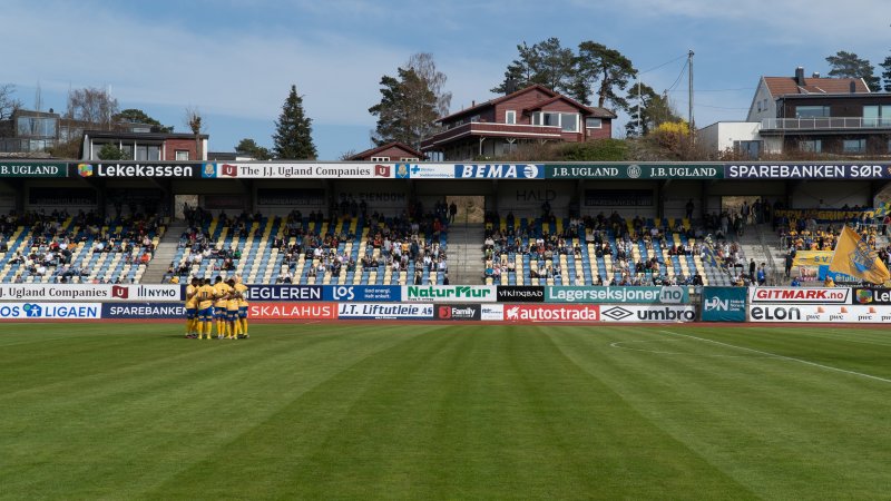 Kan vi fylle opp stadion på en midtuke kamp? Vi trenger deg på kamp!